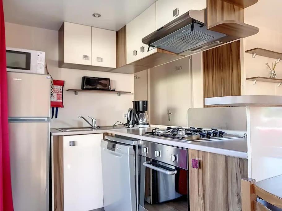 Le Moorea Mobilhome Le Montourey 4 Etoiles Campsite *